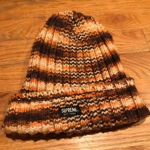 supreme knitted beanie